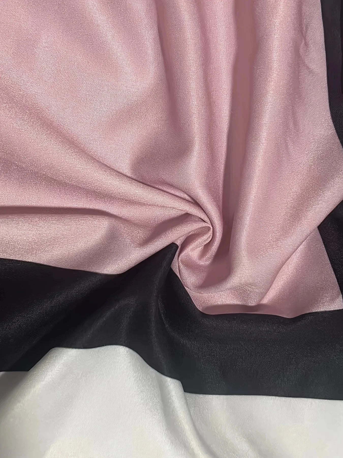 Eleganz Schickes geknöpftes Kleid