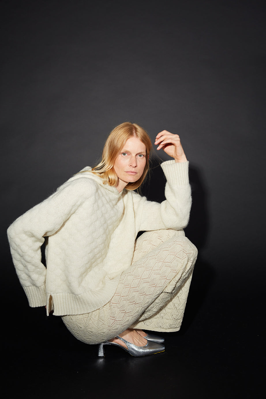 R&B | Strick Hoodie Weich und Bequem Modernes Aussehen