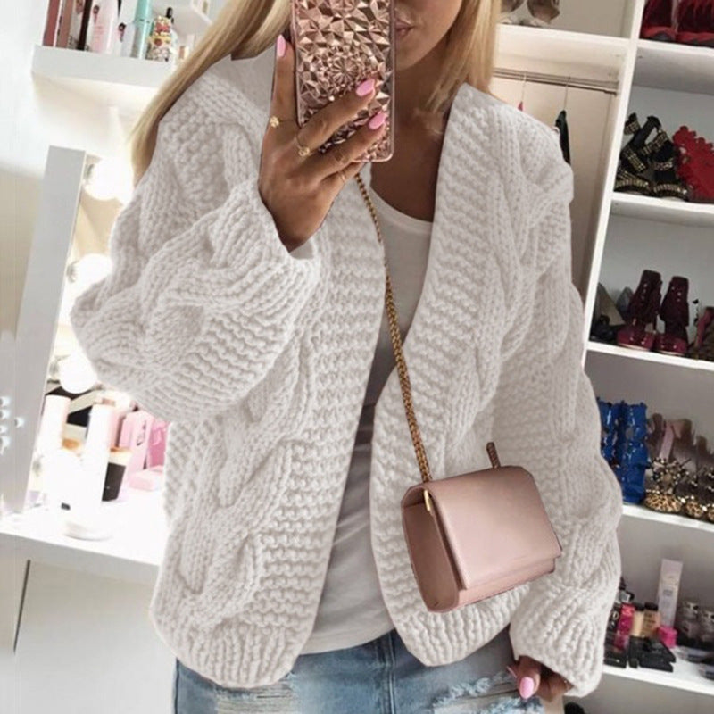 Damen Strickjacke mit grobem Zopfmuster und lässigem Schnitt R&B
