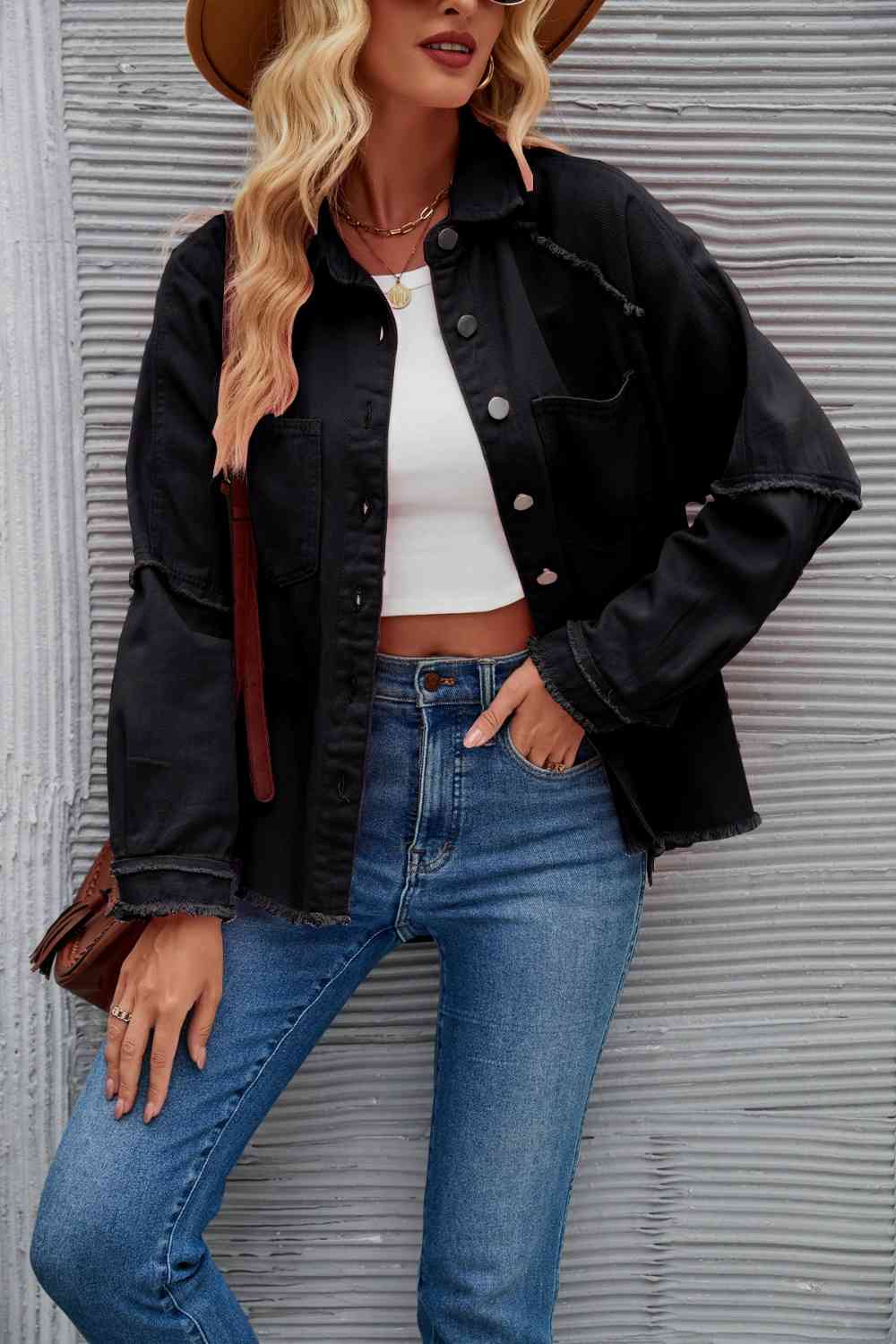 R&B | Raw Hem Kragen Denimjacke