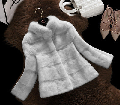 Damen Kunstpelzjacke mit modernem Schnitt und hohem Kragen R&B