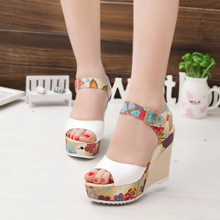 Damen Wedge-Sandalen mit floralem Design und komfortabler Schnalle R&B