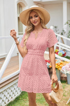R&B | Kleid aus hohler Spitze mit V-Ausschnitt