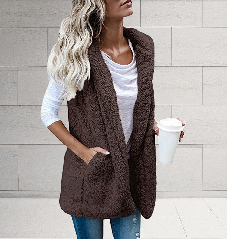 Damen Kuschelige Fleece-Weste mit ergonomischem Schnitt und großen Taschen R&B