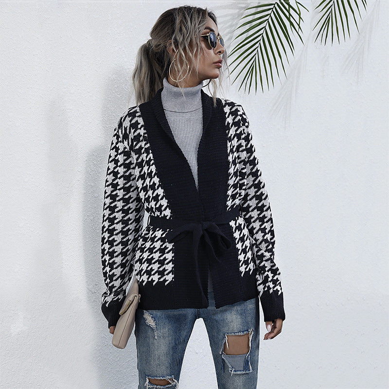 Damen Stilvolle Strickjacke mit Bindegürtel im Hahnentritt-Muster R&B