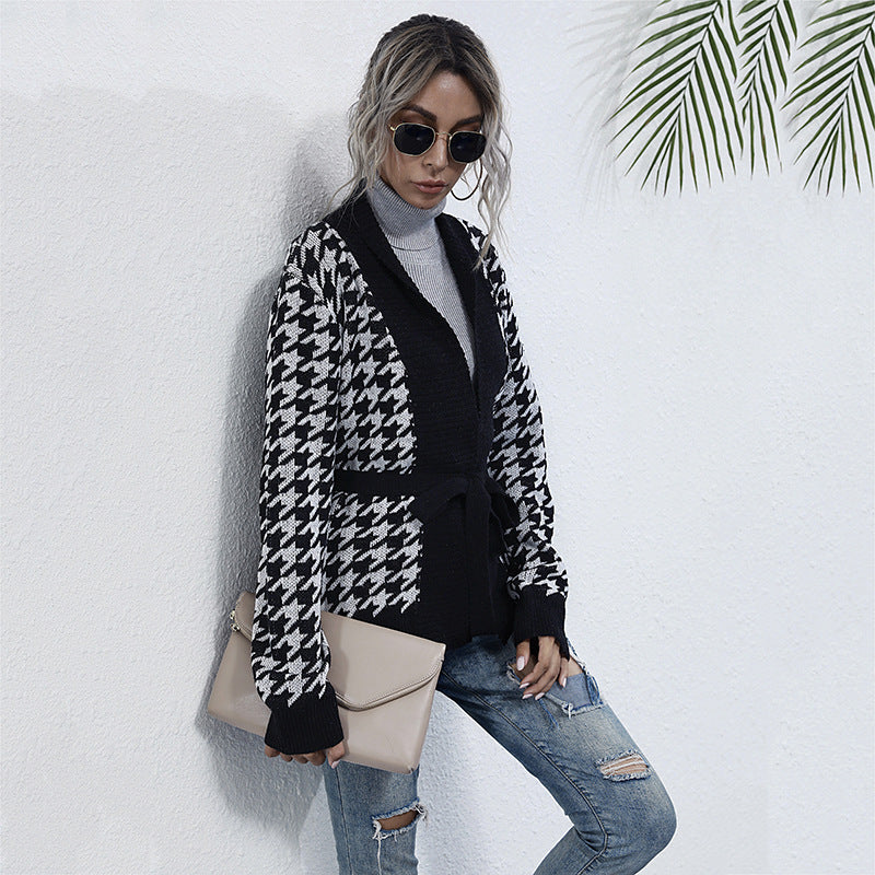 Damen Stilvolle Strickjacke mit Bindegürtel im Hahnentritt-Muster R&B