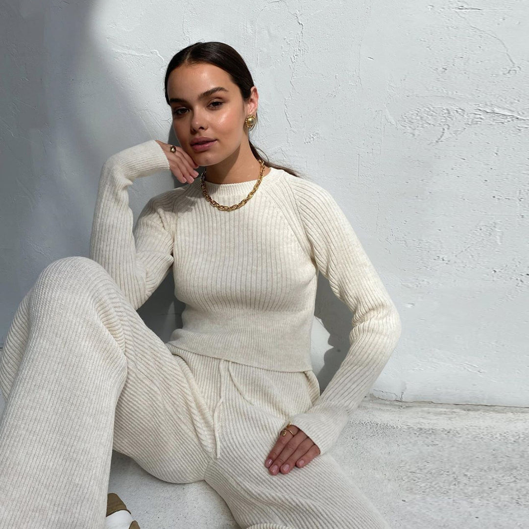 Damen Rippstrickanzug mit weitem Bein und hohem Schnitt R&B