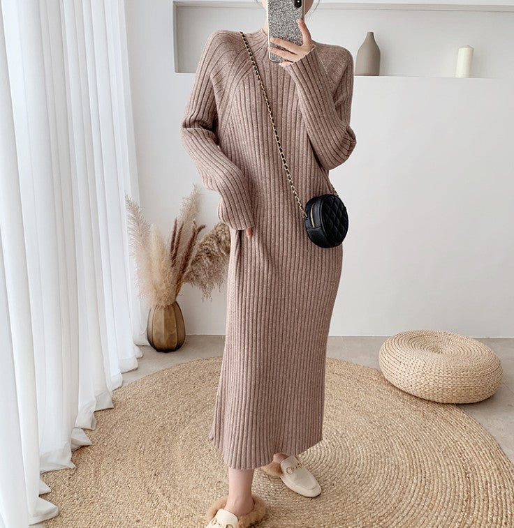 Damen Strickkleid mit ansprechendem Rippdesign und eleganten Schnittdetails R&B