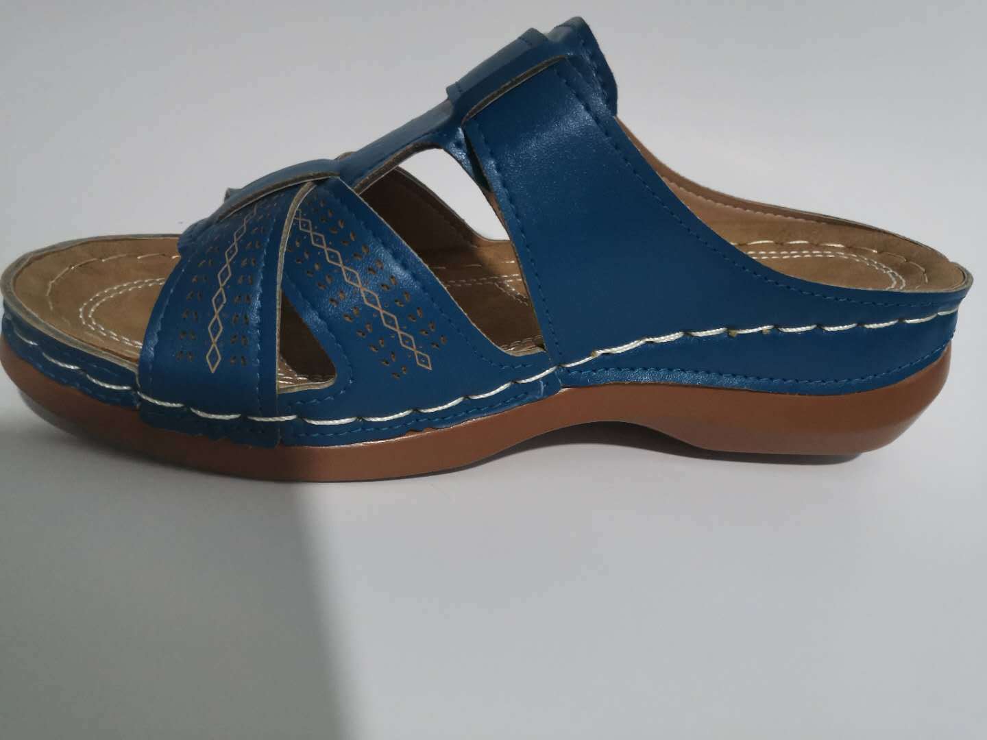 Damen Komfortable Clogs mit modischem Riemendesign R&B