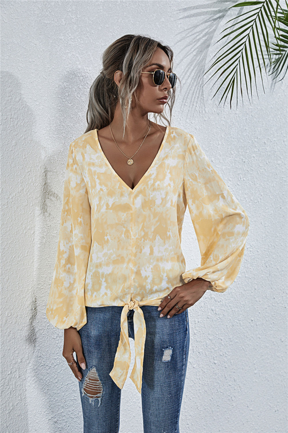 Damen Bluse mit V-Ausschnitt und verspieltem Knoten R&B
