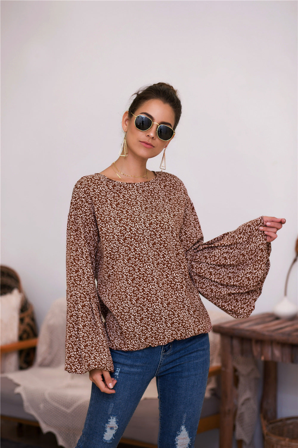 Damen Bluse mit voluminösen Ärmeln und floralen Details R&B