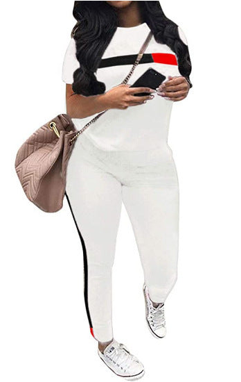 Damen Sportliches Set aus Kurzarmshirt und Jogginghose