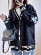 R&B | Oversized Kabelgestrickte Jacke mit Sternstickerei