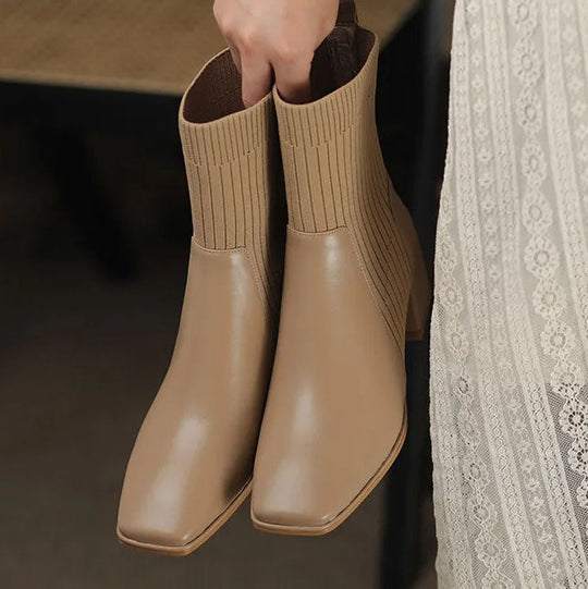 R&B | Stiefel mit Quadratischer Zehenpartie und Elastischen Stricksocken
