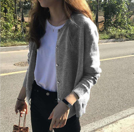Damen Strickjacke mit feiner Textur und eleganten Knopfdetails R&B