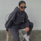 Damen bequeme Loungewear-Kombination mit Kapuze und elastischem Bund R&B