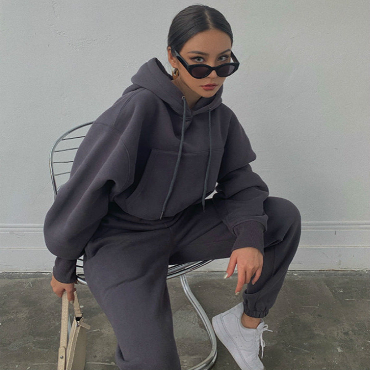 Damen bequeme Loungewear-Kombination mit Kapuze und elastischem Bund R&B