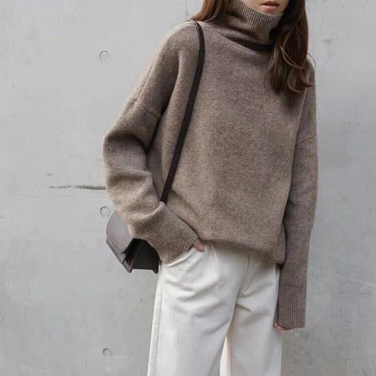 Damen Oversized Rollkragenpullover aus weichem Material R&B