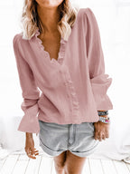 Damen Blusenshirt mit Rüschendetails und Knopfverschluss R&B