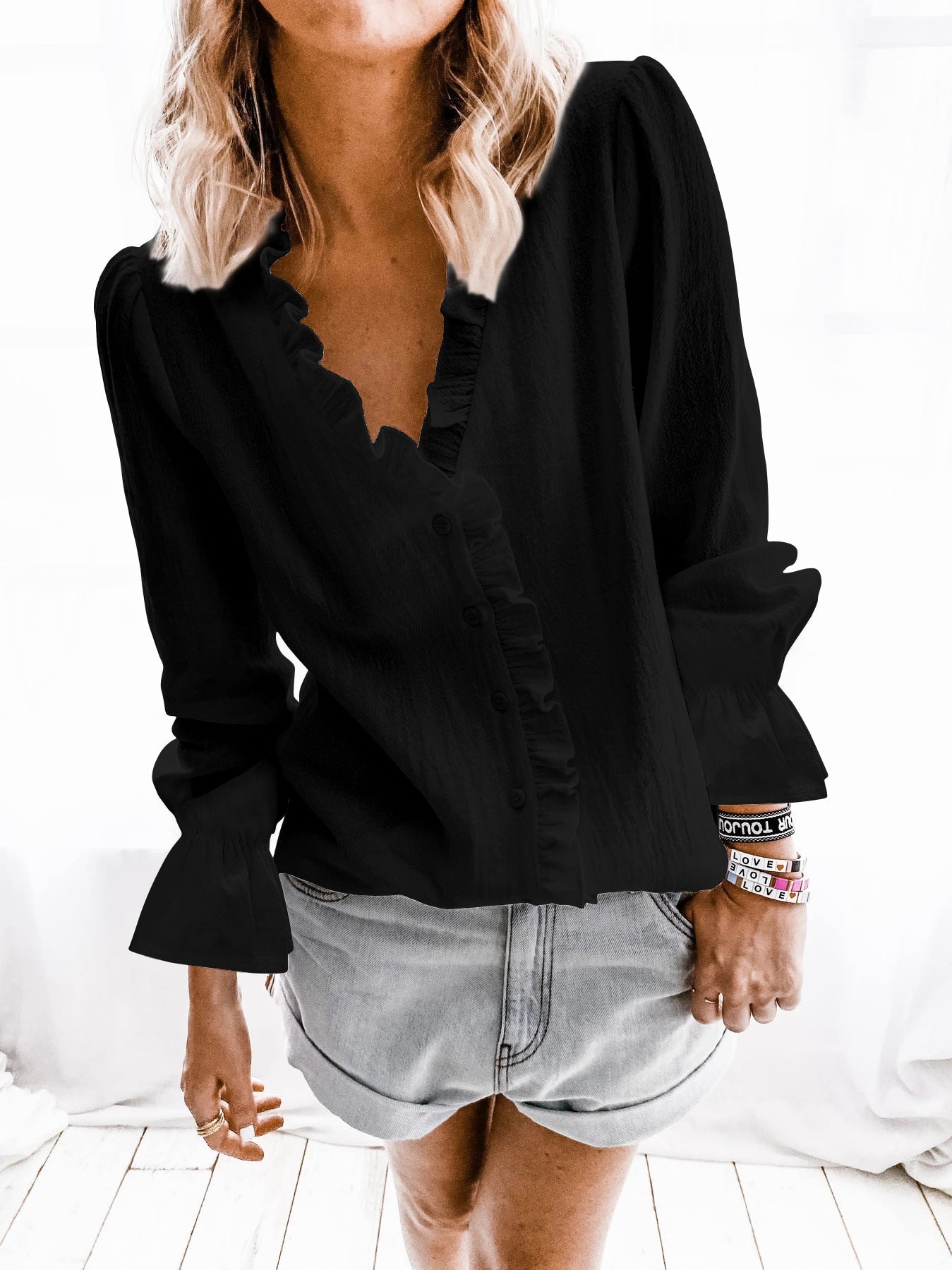 Damen Blusenshirt mit Rüschendetails und Knopfverschluss R&B