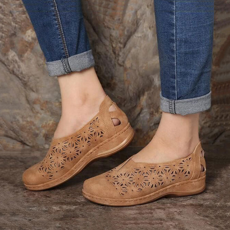 Damen bequeme Clogs mit modischem Perforationsdesign und ergonomischer Fußbettung R&B