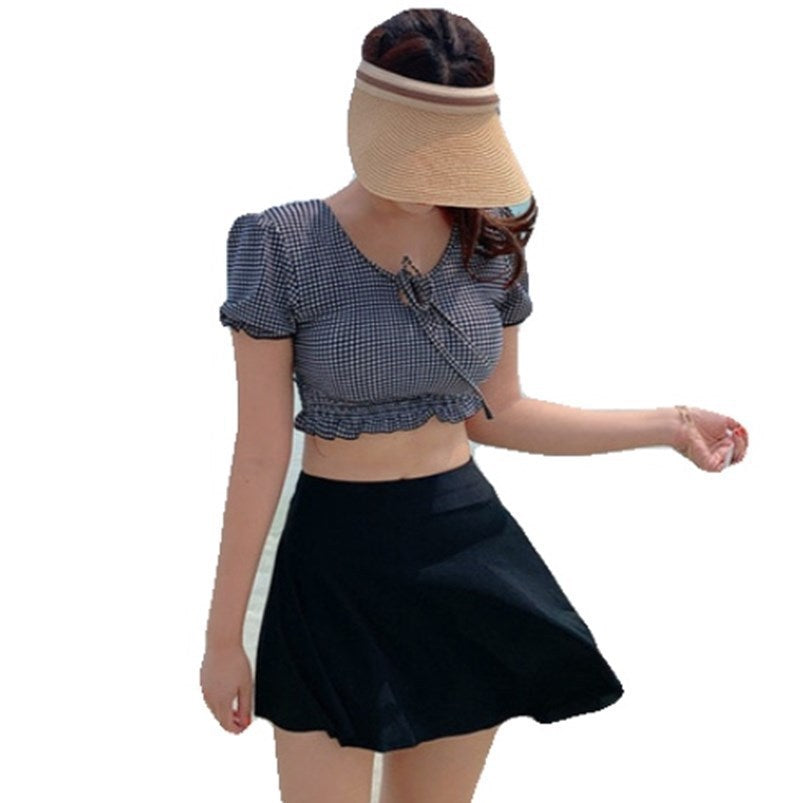 Damen Cropped Oberteil mit Rüschensaum und charmantem Karomuster R&B