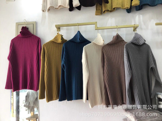 Damen Grobstrickpullover mit hohem Kragen und feiner Rippstruktur R&B
