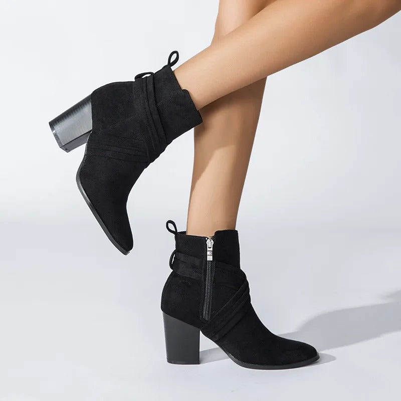 R&B | Stilvolle Stiefel Für Eleganz