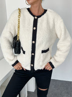 R&B | Kurze Teddyjacke mit Kontrastkanten Polyester Stilvoll und Bequem