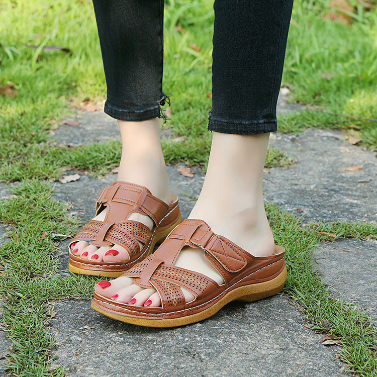 Damen Komfortable Riemensandalen mit atmungsaktiven Einschnitten R&B