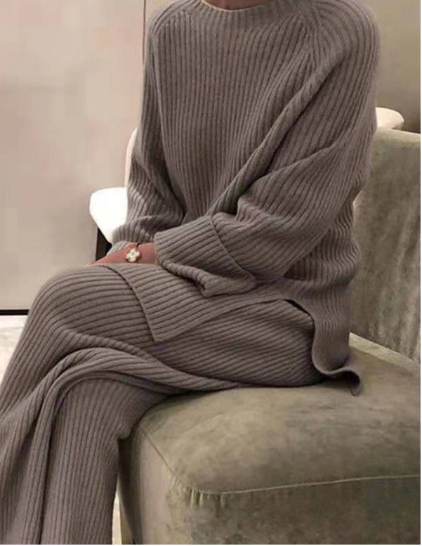 Damen gemütlicher Strickanzug im modernen Rippdesign R&B