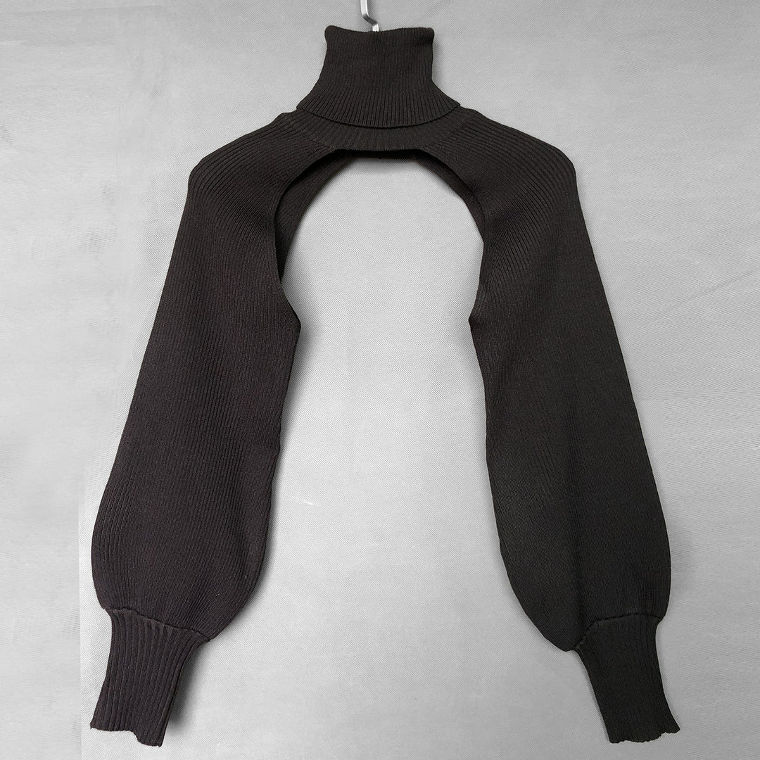 Damen Strickoberteil mit innovativem Schnitt und hohem Kragen R&B