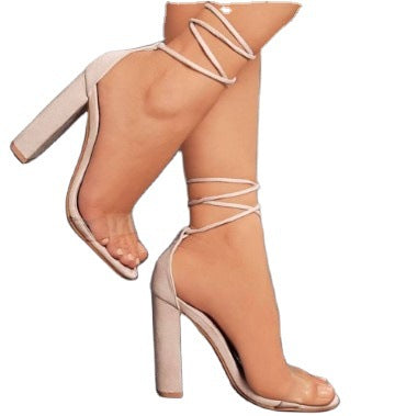 Damen nan knöchelgebundene Blockabsatz-Sandalette mit PVC-Frontriemen und gepolstertem Komfortfußbett R&B