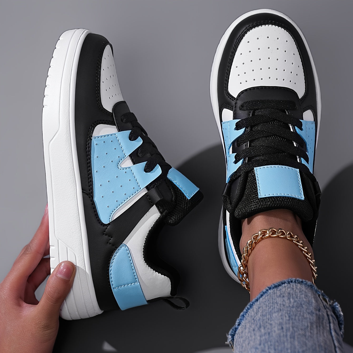 RetroSneaker Mia R&B
