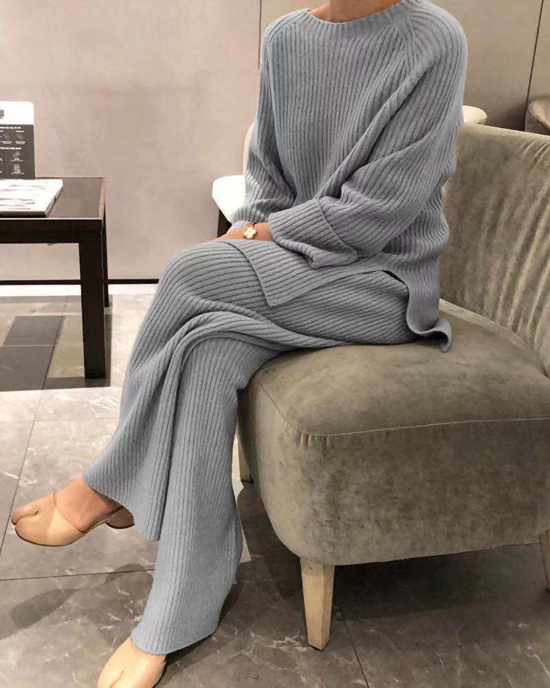 Damen gemütlicher Strickanzug im modernen Rippdesign R&B