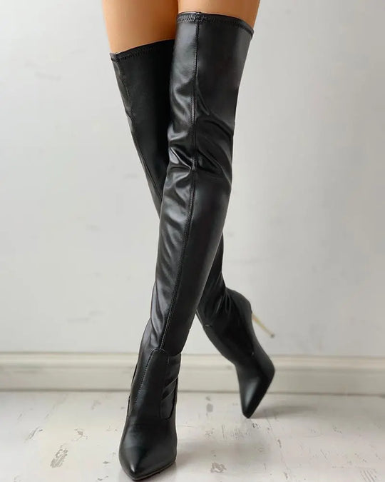 R&B | Overknee Stiefel mit Goldenem Absatz und Reißverschlussdetail