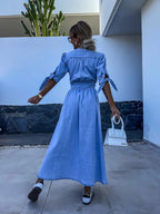 Modernes Jeanskleid