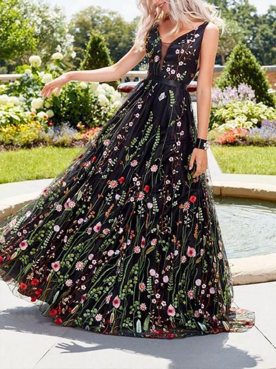 R&B | Kleid mit Floralen Druckstickereien