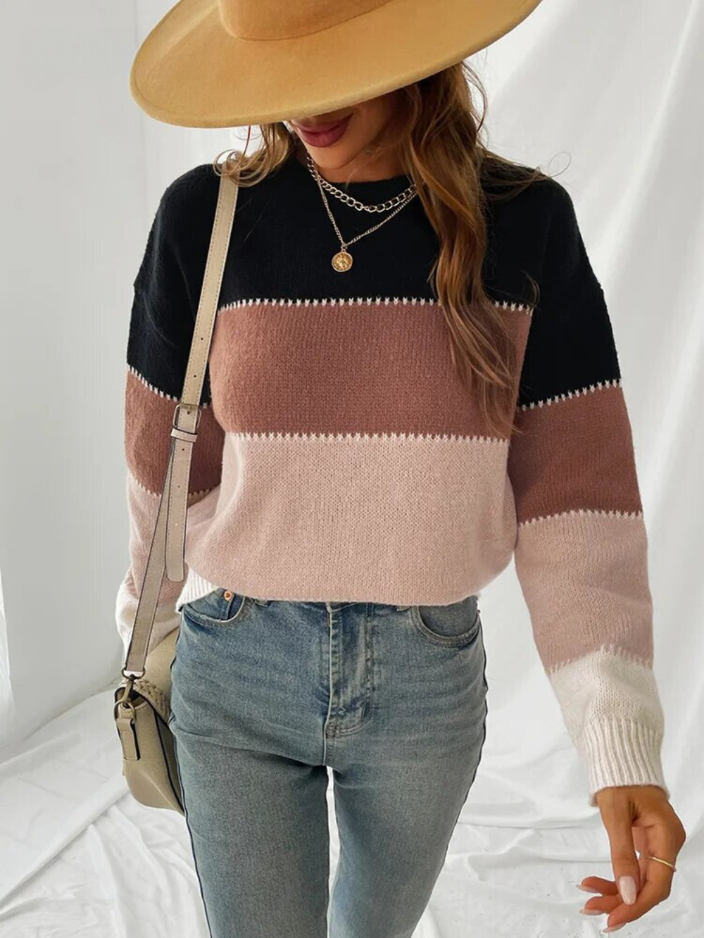R&B | Gestreifter Strickpullover