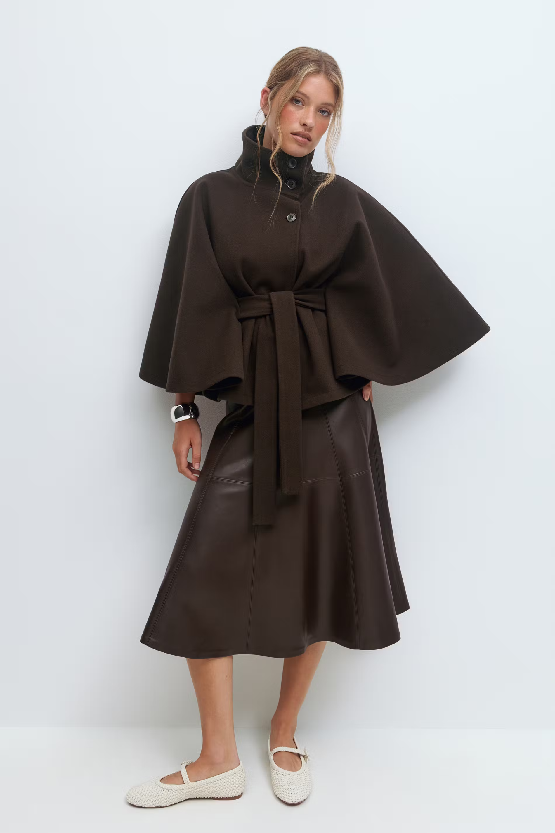 R&B | Elegante Damenjacke mit Gürtel