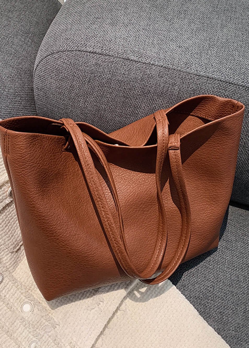 R&B | Geräumige Damen Schultertasche Aus Weichem Leder