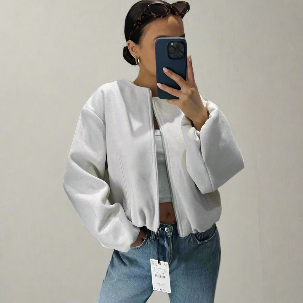 R&B | Bomberjacke Im Trendigen Stil