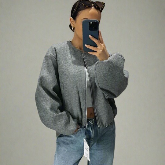 R&B | Bomberjacke Im Trendigen Stil