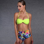 Damen Hochgeschnittener Bikini mit verspieltem Floral-Design R&B