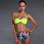 Damen Hochgeschnittener Bikini mit verspieltem Floral-Design R&B