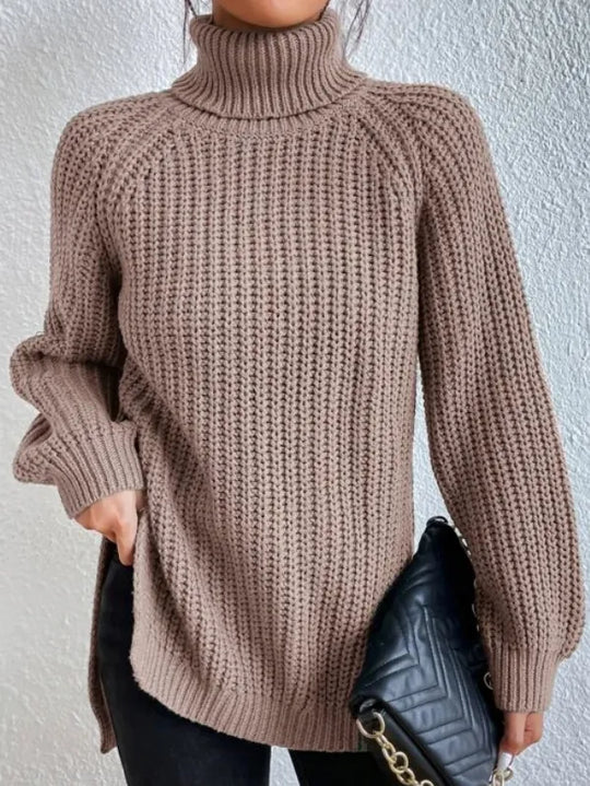 R&B-rollkragenpullover Mit Raglanärmel Und Geteiltem Saum