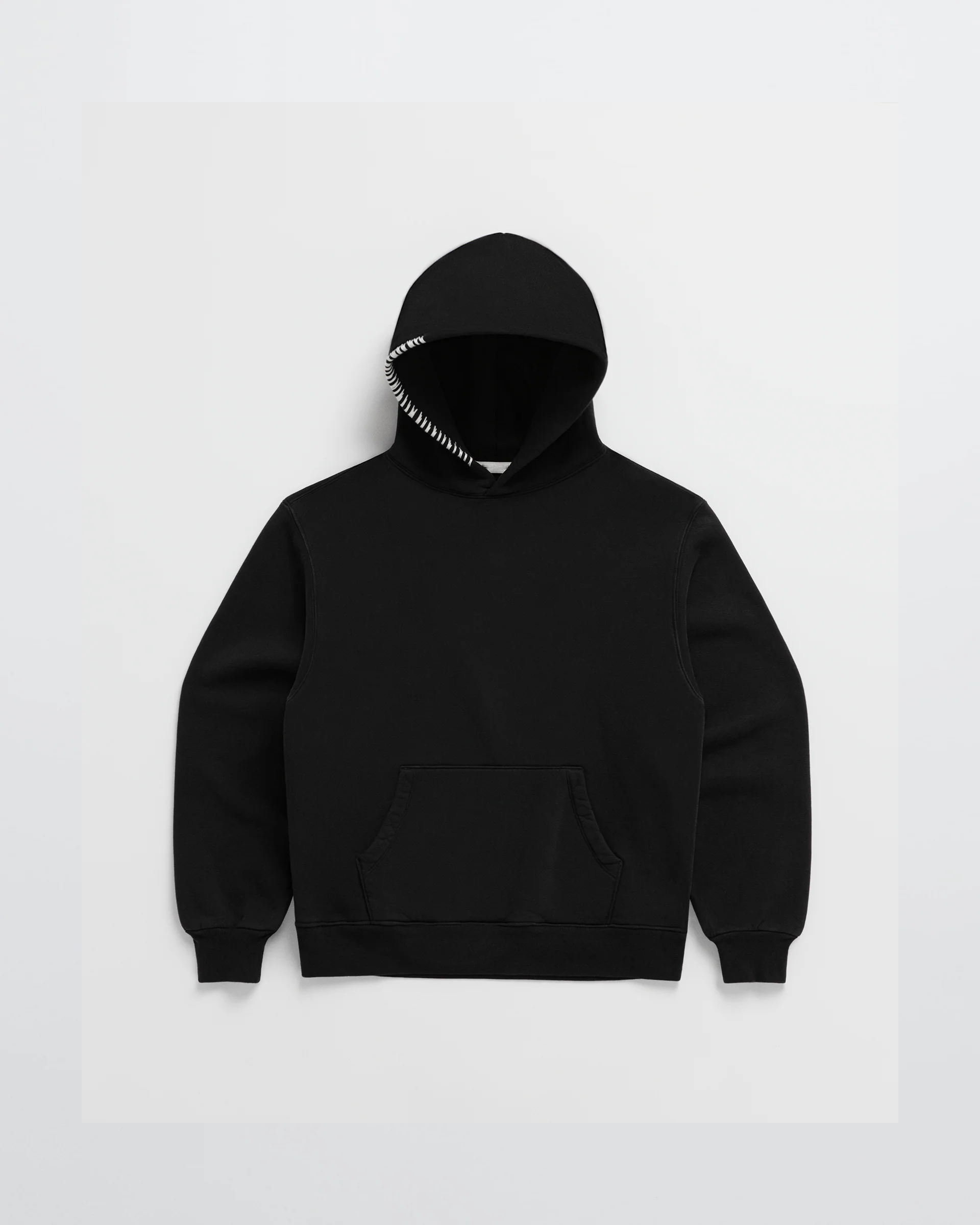 R&B | Minimalistischer Pullover-Hoodie