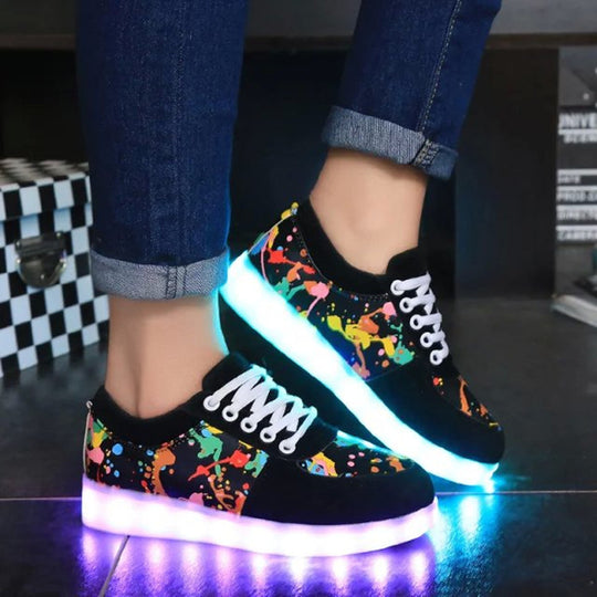 Damen nan LED-Leuchtsneaker mit Farbklecks-Design und stoßdämpfender Lichtsohle R&B