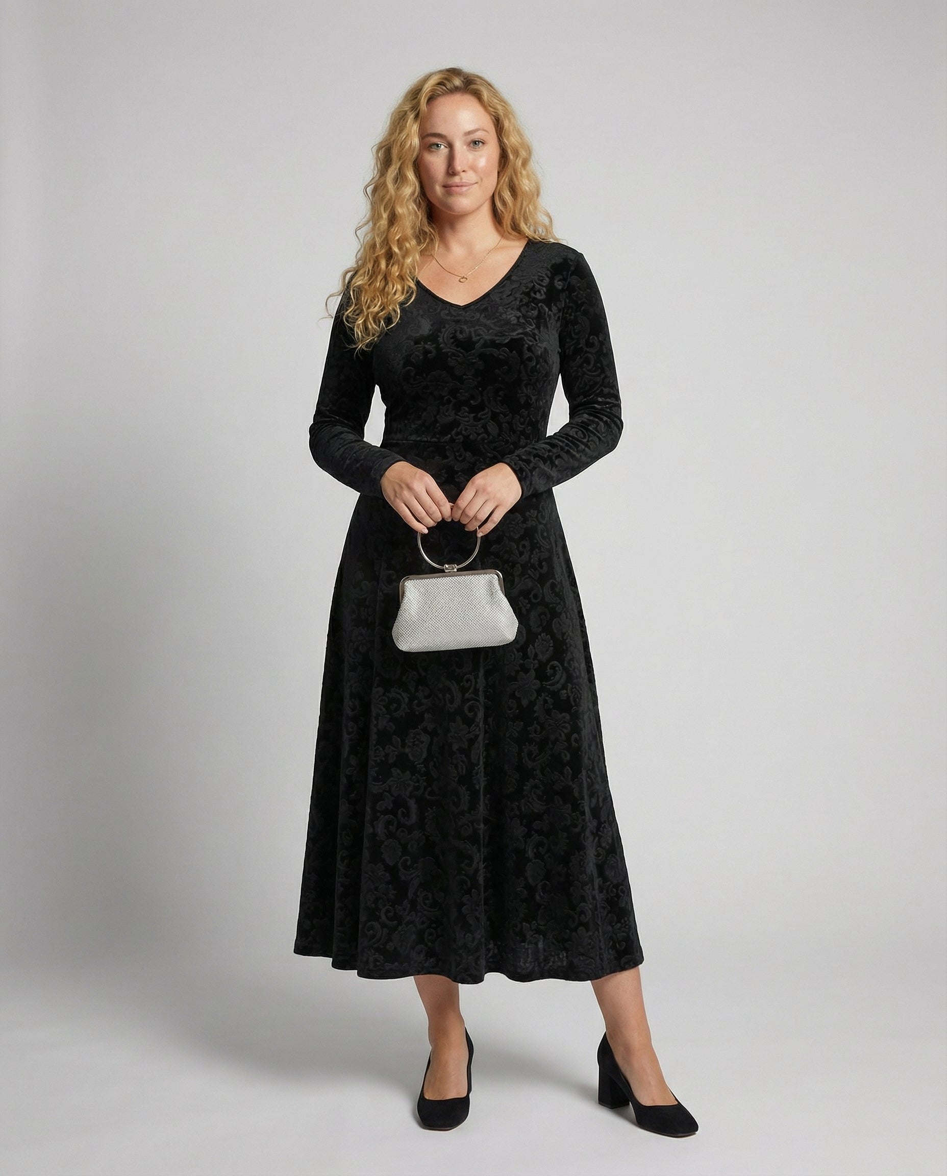 Figurschmeichelndes Ausgestelltes Kleid | R&B