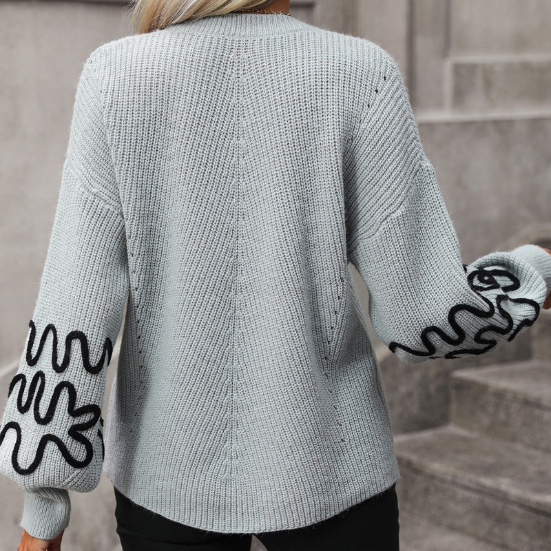 R&B | Strickpullover mit Bestickten Ärmeln Lockere Passform Kreativ und Schick